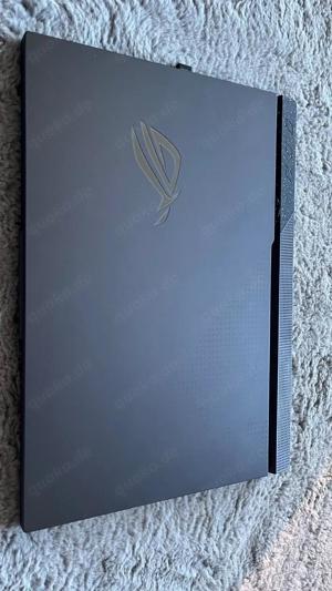 ASUS ROG Strix G17 AMD Ryzen 9 7945HX NVIDIA GeForce RTX 4070 8GB (128 Bit) 32GB Bild 4