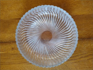 Kristall- oder Glasschale, schwer, glatter Rand, Schleuderstern