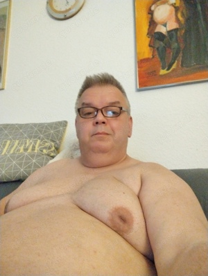 Dienstag ficktag ab 10.30 nackt im Novum Kino Bergkamen darf kann mich jeder ficken in mir komm 