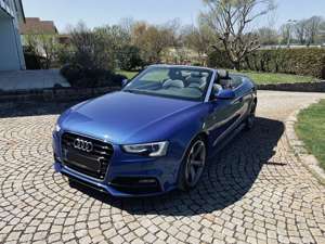 Audi A5 A5 Cabrio 2.0 TDI DPF (clean diesel) quattro