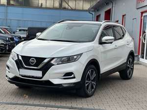 Nissan Qashqai 1.3 AUTOMATIK*AHK*Panorama*Kamera*Navi*Park*Alu