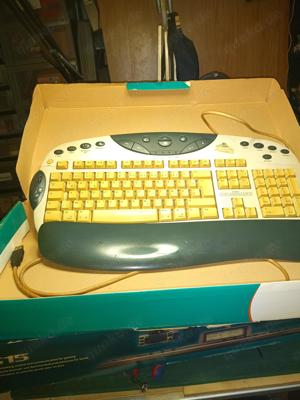 Logitech Internet Navig. Keyboard 