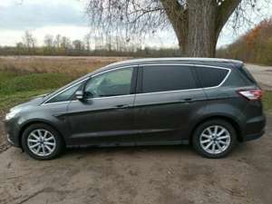 Ford S-Max Titanium