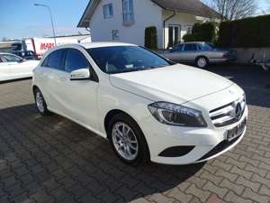 Mercedes-Benz A 200 d Urban Bi-Xenon, PDC, Sitzheizung, Klima