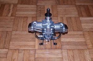 Saito FA-60T Boxer Doppelzylinder 10cc 4-Takt RC Modell Motor Bild 3