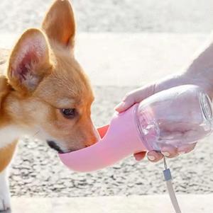 Reise-Trinkflasche für Hunde   Trinkspender   Trinknapf   Wasserflasche   Rosa   Für Unterwegs Bild 4
