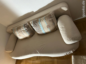 Sofa mit Schlaffunktion in beige