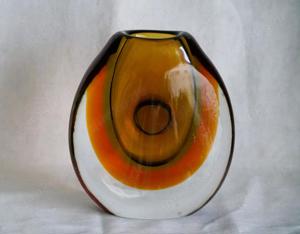 Czech Art Glass, Vladimir Mika, ovide grün amber Sommerso Vase, 60er Jahre