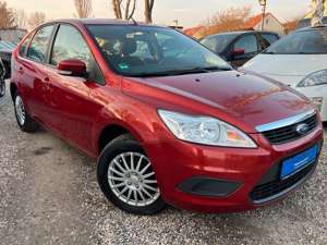 Ford Focus Lim. Style*2.HD*Klima*AHK*PDCÜ*TÜV NEU