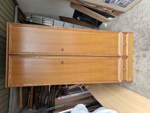 Kleiner Kleiderschrank z.B. für den Flur