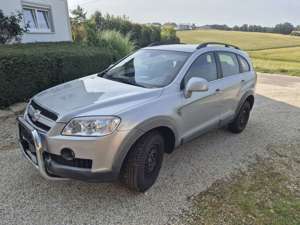 Chevrolet Captiva Captiva+2.0+4WD+5+Sitzer+Automatik+LT Bild 1