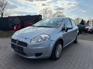 Fiat Grande Punto 1.4 8V Dynamic TÜV NEU/KLIMAANLAGE