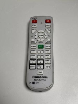 Panasonic PT-EW730Z 3LCD-Projektor Beamer 7000 ANSI Veranstaltungsbeamer 1080P Bild 3