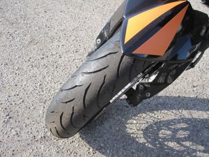 KTM 690 SM LC4 Akrapovic neue Reifen Bild 8