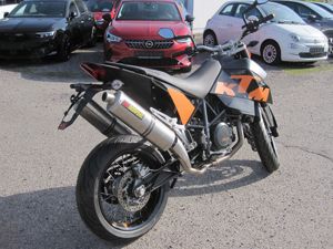 KTM 690 SM LC4 Akrapovic neue Reifen Bild 3