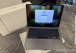 Apple MacBook Air 13.6 M2 2022 16GB RAM 256GB Space Grau