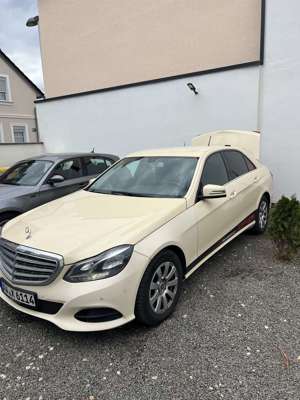 Mercedes-Benz E 200 BlueTEC 7G-TRONIC