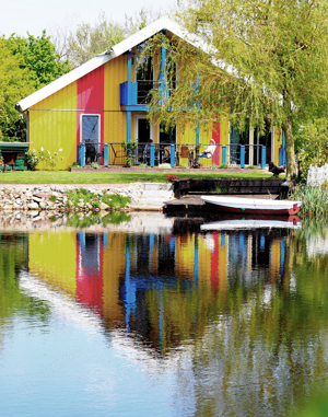 Skandinavisches Ferienhaus am See
