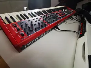 Clavia NORD Stage 3 Compact 73 Waterfall