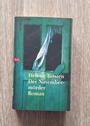 Roman von Helene Tursten - Der Novembermörder