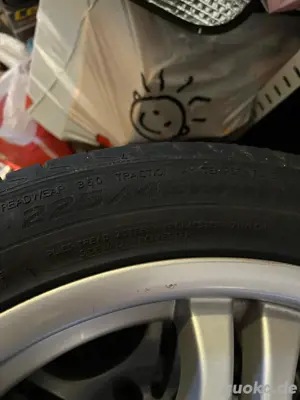 BMW Felgen mit Sommerreifen