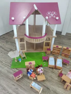 Puppenhaus aus Holz 