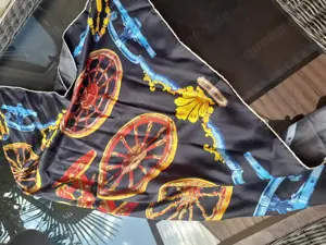 Hermes Paris  Schöner Seidenschal