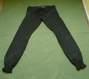 Jeans schwarz 172 (L)