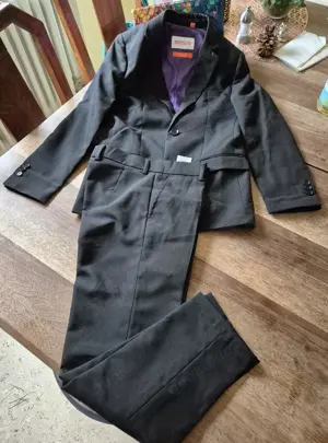 Kinder Anzug Opposuits einmal getragen