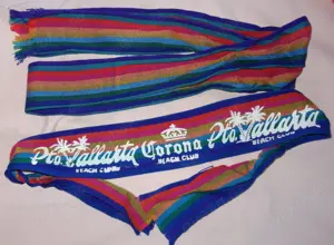 HK Hutband 2 Stück bunt gestreift 1x ohne 1 x Puerto Vallarta Beach Club in Puerto Vallarta sehr g