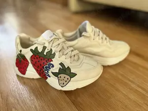 Cucci Rhyton Strawberry-Print Leather Trainers 38 Größe