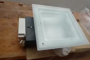 Downlight quadratisch mit mattierter Scheibe