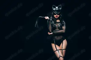 TOP Verdienst BDSM Darstellerinnen ab 18 Jahren gesucht Bild 3