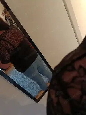 Mollige MILF sucht dich!