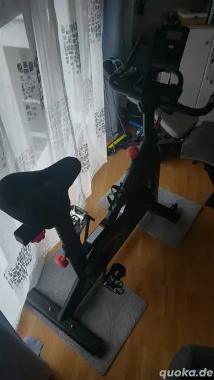 Heimtrainer Fahrrad