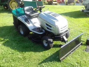 MTD Silvertrac 20 105 H Rasentraktor Aufsitzmäher Rasenmäher mit Schneeschild und Schneeketten