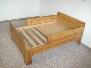 mitwachsendes Kinderbett 1,4m, Jugendbett 1,7m, Einzelbett 2m, verstellbar, Breite 90cm gebraucht 