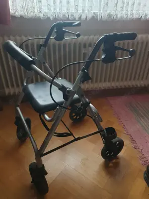 Leichter Rollator Dietz Ligero