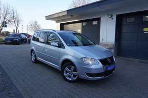 Volkswagen Touran 1.9 TDI United KLIMA+NAVI+ALU+TEMPOMAT+6Gang+1.Hd