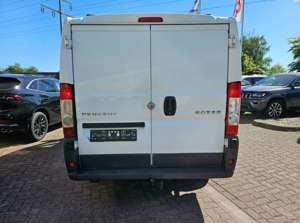 Peugeot Boxer HDi (330) TÜV Neu*Standheizung*AHK 2.500 Kg Bild 5
