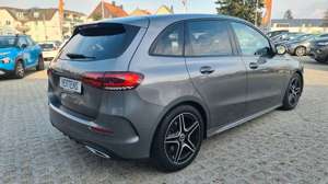 Mercedes-Benz B 200 7G-DCT AMG Line Navi LED MBUX SHZ Kamera Bild 4