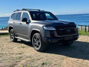 Toyota Land Cruiser 300 GR GAZOO Racing SPORT Bild 3