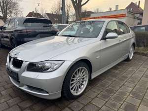 BMW 325 i xDrive /Gasanlage