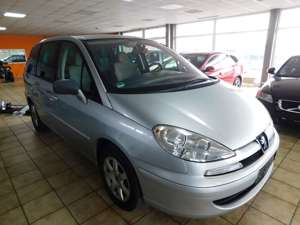 Peugeot 807 HDi 135 Premium/7 SITZER/KLIMA/NAVI/PDC