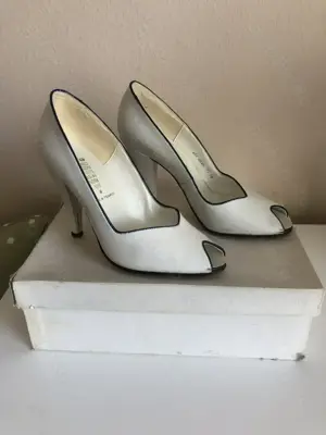 Hochwertige Bata Brautschuhe Gr. 38