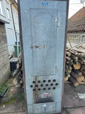 Rauchschrank