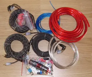 Kabelset für Endstufe 10mm2 Alu mit 4 Chinchkabel  je 5m für 2+4+6+8 Kanal 