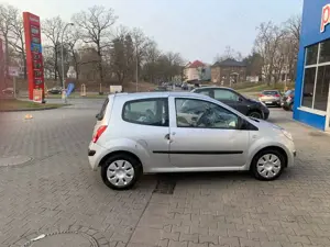 Renault Twingo Twingo 1.2 Bild 1
