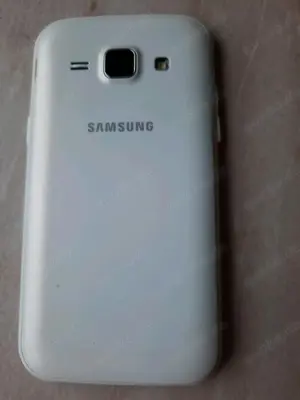 Samsung Galaxy J1 weiß technisch sehr guter Zustand Glasschaden Bild 8