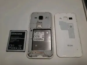 Samsung Galaxy J1 weiß technisch sehr guter Zustand Glasschaden Bild 10